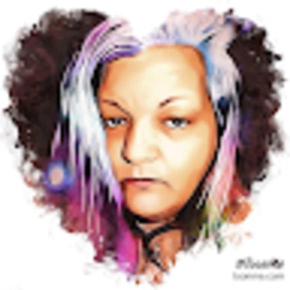 Meet your Posher, Monica - Picture 1 of 1